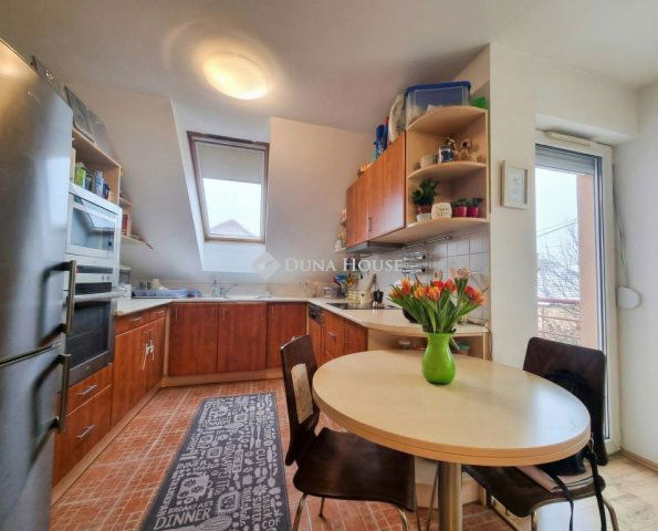 Eladó téglalakás, Szigetszentmiklóson, Vihar utcában 67.9 M Ft