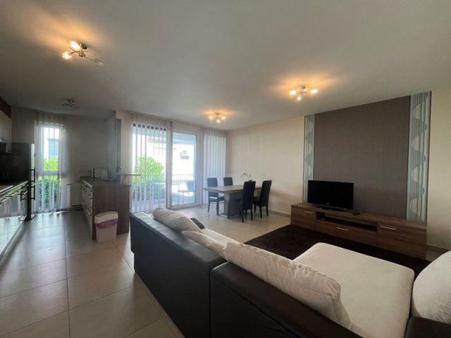 Kiadó téglalakás, albérlet, Pécsett, Klimó György utcában