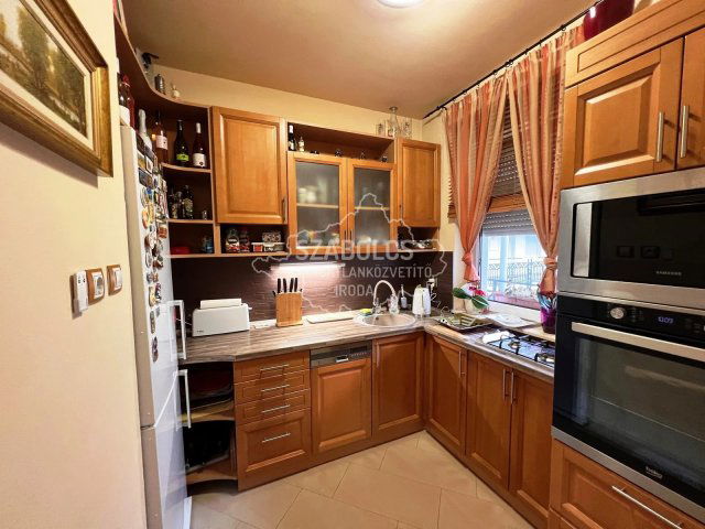 Eladó téglalakás, Nyíregyházán 62.9 M Ft, 2 szobás