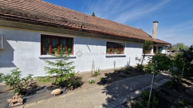 Eladó családi ház, Üllőn 63.1 M Ft, 4 szobás