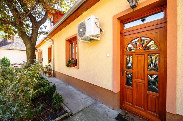 Eladó családi ház, Kecskeméten, Jókai utcában 45.9 M Ft