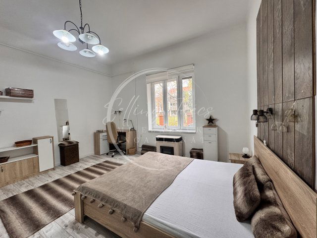 Eladó téglalakás, Pécsett, Lenke utcában 79.6 M Ft, 3 szobás