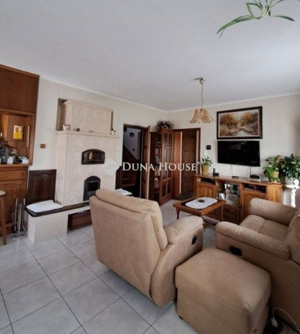 Eladó családi ház, Tárnokon 268 M Ft, 5 szobás