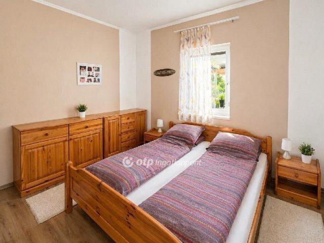 Eladó családi ház, Egerszalókon 87.9 M Ft, 4 szobás