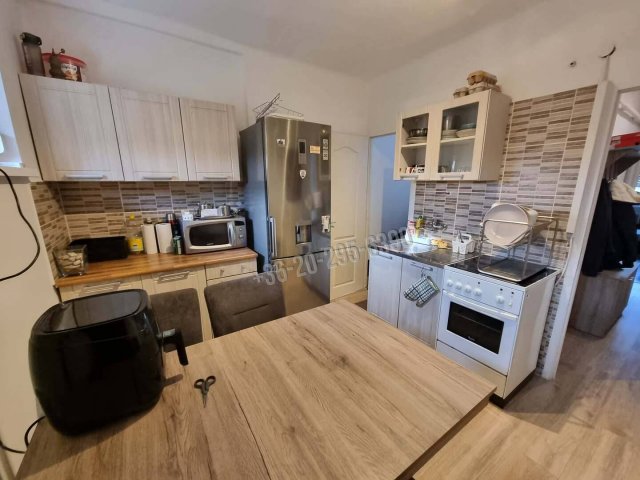 Eladó téglalakás, Dunaújvárosban 36.9 M Ft, 2 szobás