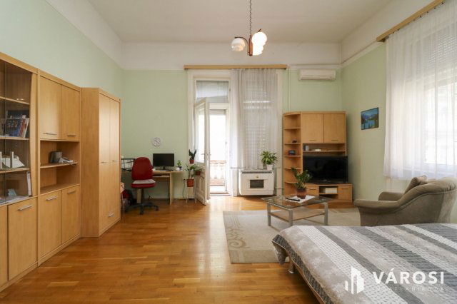Eladó téglalakás, Budapesten, VI. kerületben 109.9 M Ft