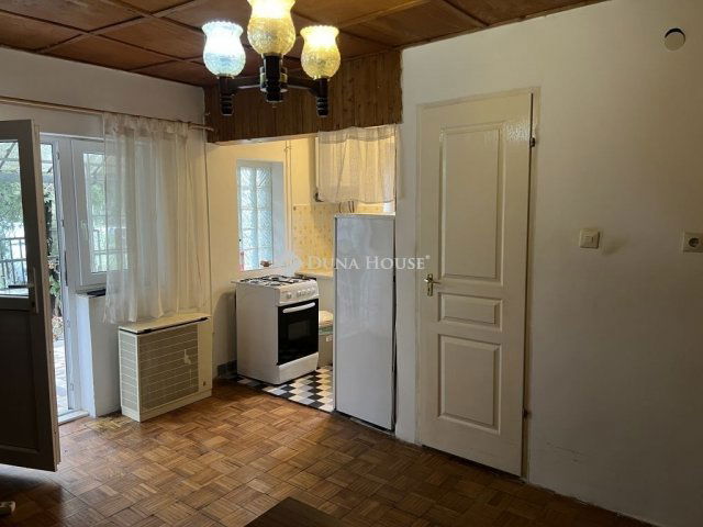 Eladó nyaraló, Gárdonyban 39 M Ft, 4 szobás