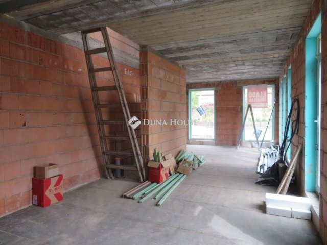 Eladó ikerház, Szegeden 99 M Ft, 3 szobás / költözzbe.hu