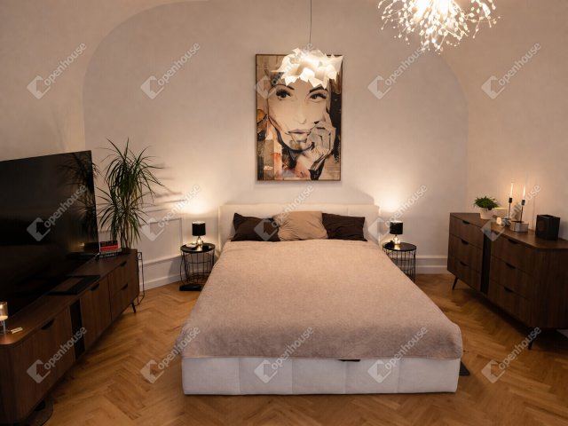 Eladó téglalakás, Székesfehérvárott 69.9 M Ft, 1 szobás