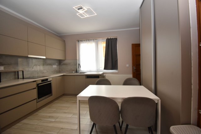Kiadó téglalakás, albérlet, Debrecenben 390 E Ft / hó, 4 szobás