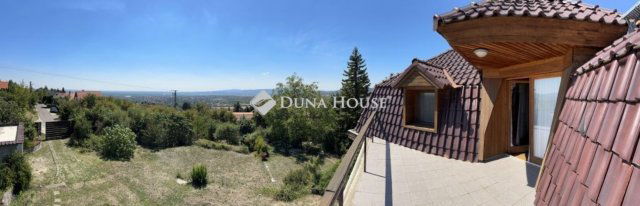 Eladó családi ház, Szentendrén 200.8 M Ft, 6 szobás