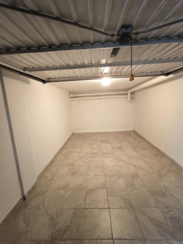 Eladó garázs, Debrecenben, Kígyó utcában 12.9 M Ft