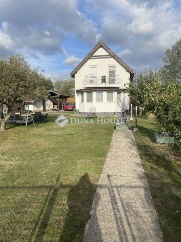Eladó családi ház, Délegyházán 96 M Ft, 4 szobás