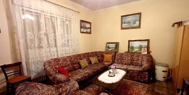 Eladó családi ház, Siklóson 30 M Ft, 3 szobás