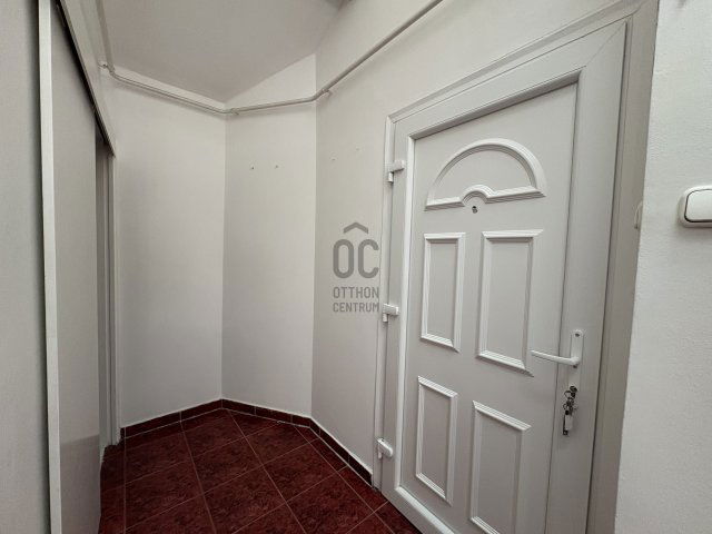 Eladó téglalakás, Cegléden 63.9 M Ft, 3 szobás