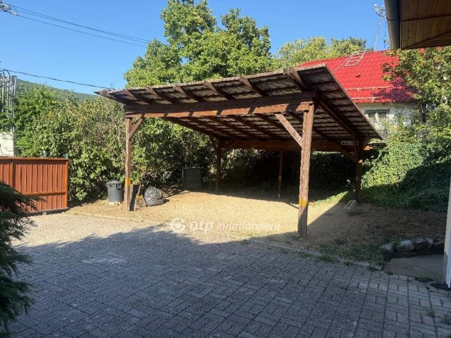Eladó családi ház, Pécsett 195 M Ft, 5 szobás