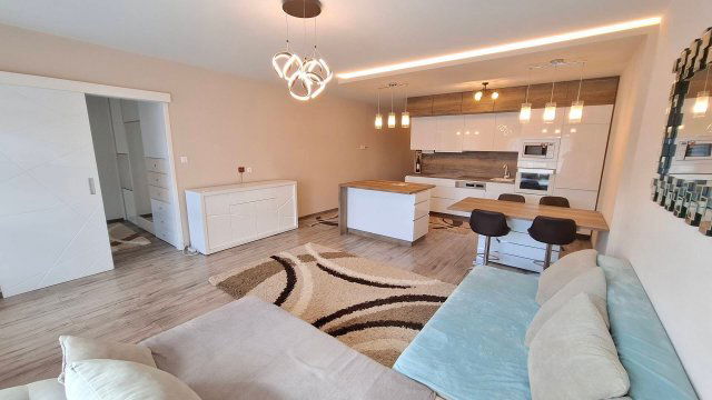 Eladó téglalakás, Dabason 86.5 M Ft, 2 szobás