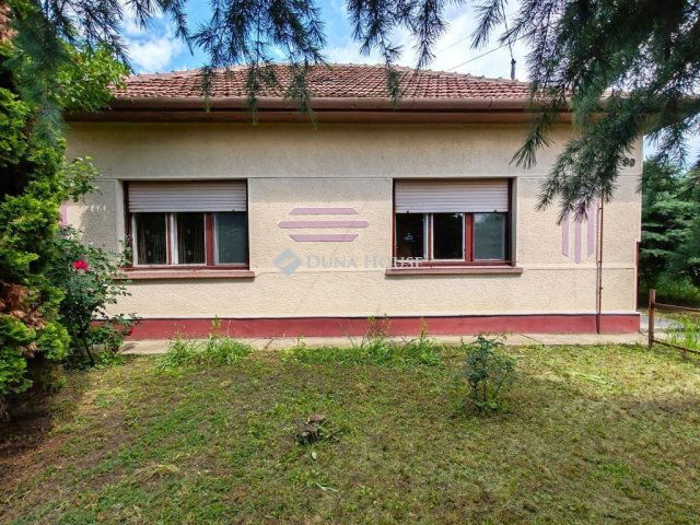 Eladó családi ház, Békéscsabán 27.99 M Ft, 2+1 szobás