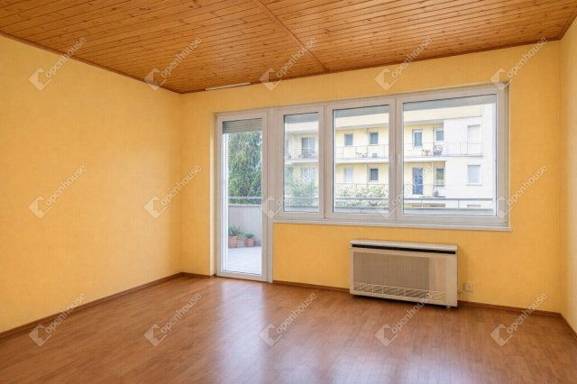 Eladó téglalakás, Szegeden 66.9 M Ft, 3 szobás