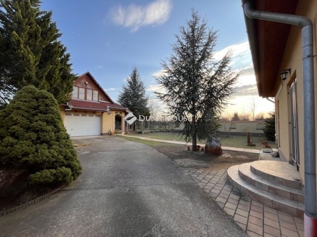 Eladó családi ház, Kecskeméten 129 M Ft, 4 szobás