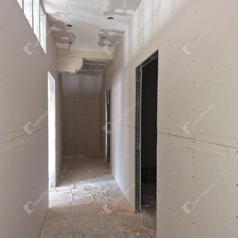 Eladó téglalakás, Sopronban 49 M Ft, 2 szobás