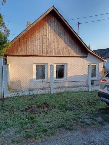 Eladó családi ház, Tóalmáson 26.5 M Ft, 1+1 szobás