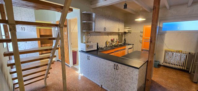 Eladó sorház, Felsőpakonyban 56 M Ft, 5 szobás