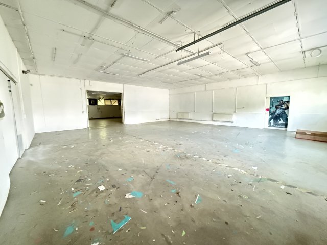 Eladó ipari ingatlan, Budapesten, XXI. kerületben 0.625 M Ft