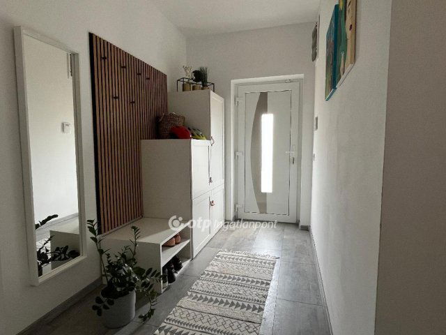 Eladó családi ház, Inárcson 129 M Ft, 4+1 szobás