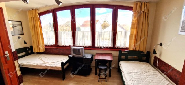 Eladó hotel, Szikszón 200 M Ft, 10 szobás / költözzbe.hu