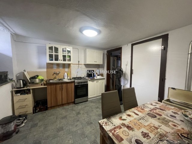 Eladó téglalakás, Baján 16.99 M Ft, 1 szobás