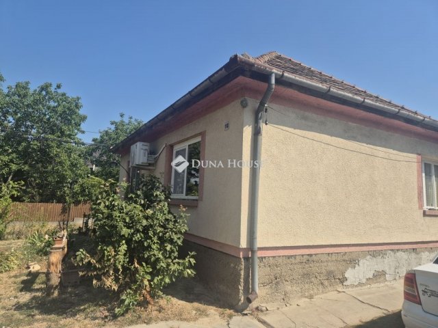 Eladó családi ház, Siófokon 72 M Ft, 5 szobás