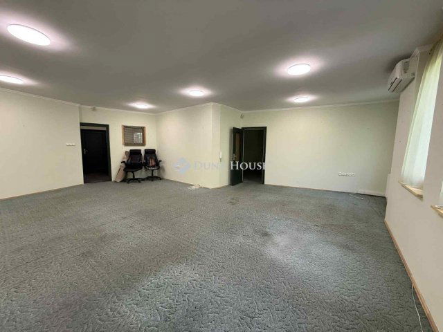 Kiadó iroda, Kecskeméten 160 E Ft / hó, 1 szobás