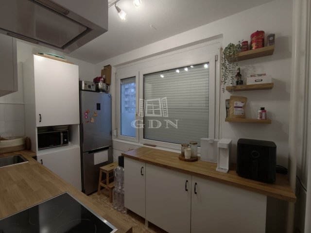 Eladó panellakás, Budapesten, XV. kerületben 73.2 M Ft