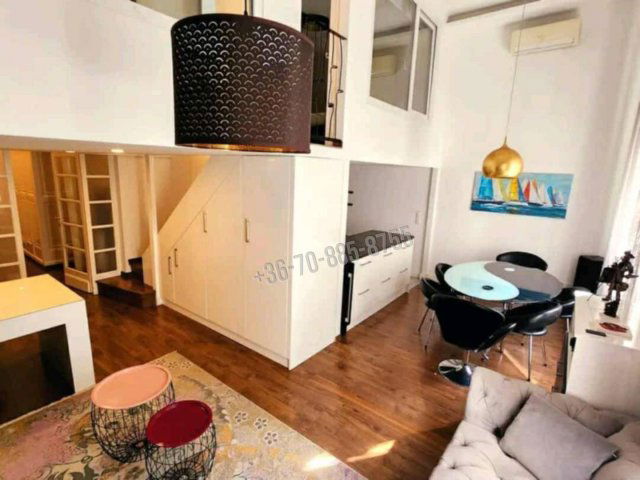 Eladó téglalakás, Budapesten, VI. kerületben 179 M Ft, 3 szobás