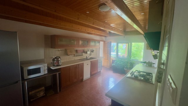 Eladó családi ház, Székesfehérvárott 165 M Ft, 6+1 szobás