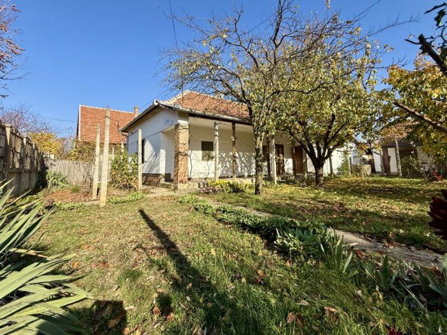 Eladó családi ház, Békéscsabán 17.9 M Ft, 1 szobás