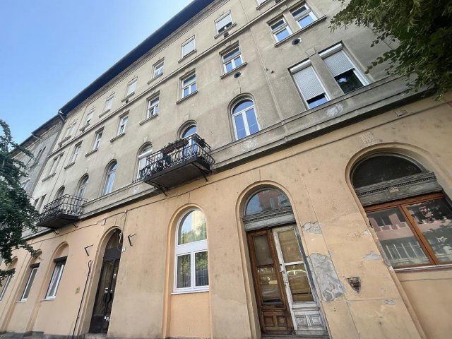 Eladó téglalakás, Budapesten, VII. kerületben 44.9 M Ft