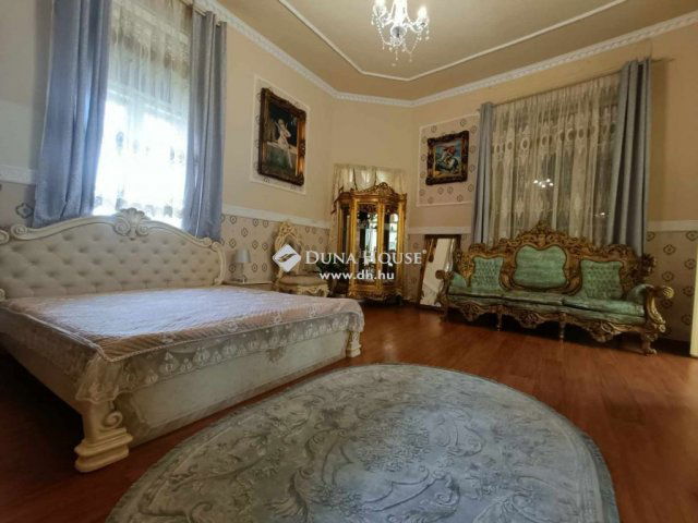 Eladó családi ház, Szarvason 100 M Ft, 4 szobás