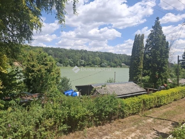 Eladó nyaraló, Gombán 27.5 M Ft, 2 szobás / költözzbe.hu