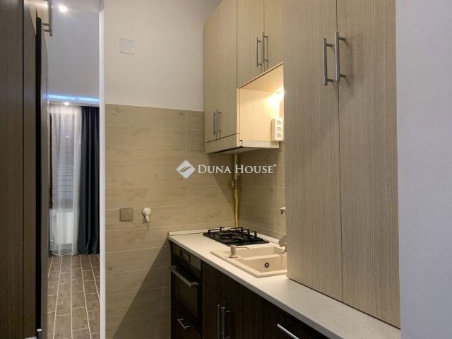 Eladó téglalakás, Budapesten, IV. kerületben 54.9 M Ft, 2 szobás