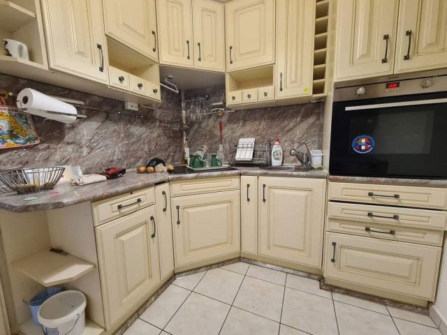 Kiadó panellakás, albérlet, Debrecenben 230 E Ft / hó, 3 szobás