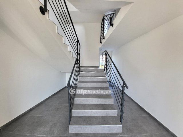 Eladó téglalakás, Budapesten, XVI. kerületben 114.9 M Ft