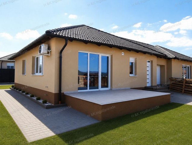 Eladó ikerház, Vácrátóton 119 M Ft, 4 szobás