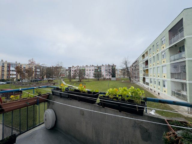 Eladó téglalakás, Kazincbarcikán, Építők útján 15.89 M Ft