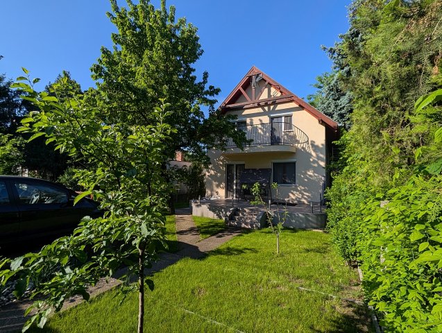 Eladó családi ház, Szigethalmon 124.9 M Ft, 5 szobás