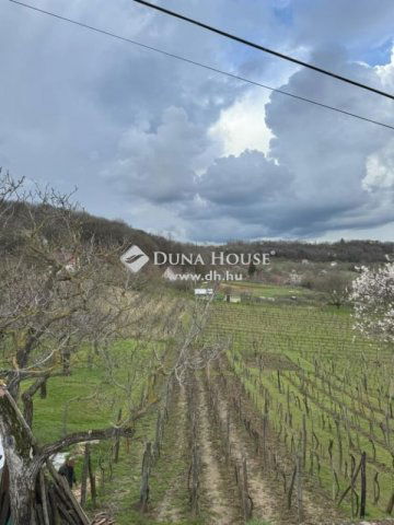 Eladó nyaraló, Szekszárdon 25.9 M Ft, 3 szobás