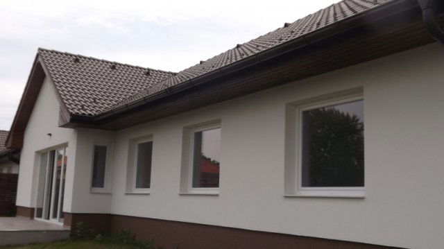 Eladó családi ház, Albertirsán 104 M Ft, 5 szobás