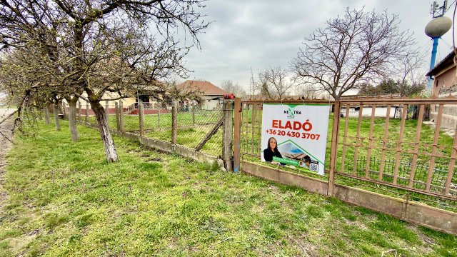 Eladó családi ház, Négyesen 14.5 M Ft, 2 szobás