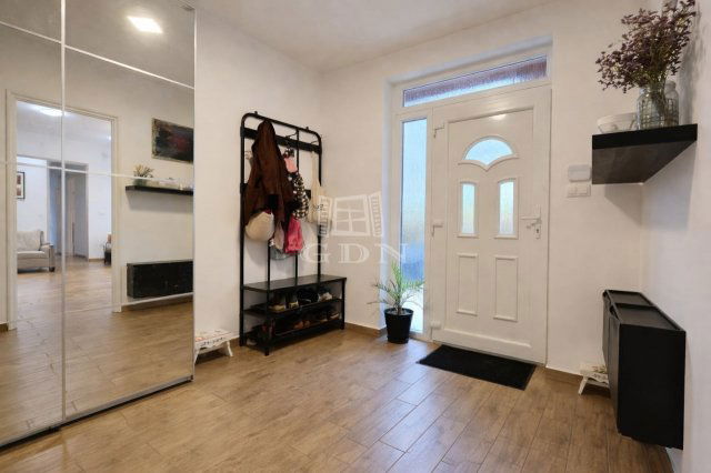 Eladó családi ház, Érden 174 M Ft, 5 szobás